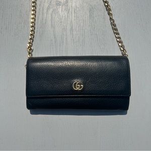 GUCCI GG Marmot Leather Continental Wallet w/ Chain